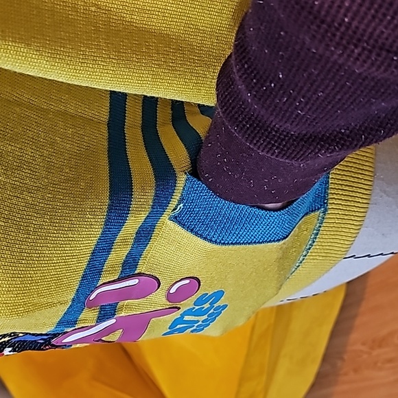 Azona Pirates Cat AO2 Sweater -Medium - Picture 7 of 8